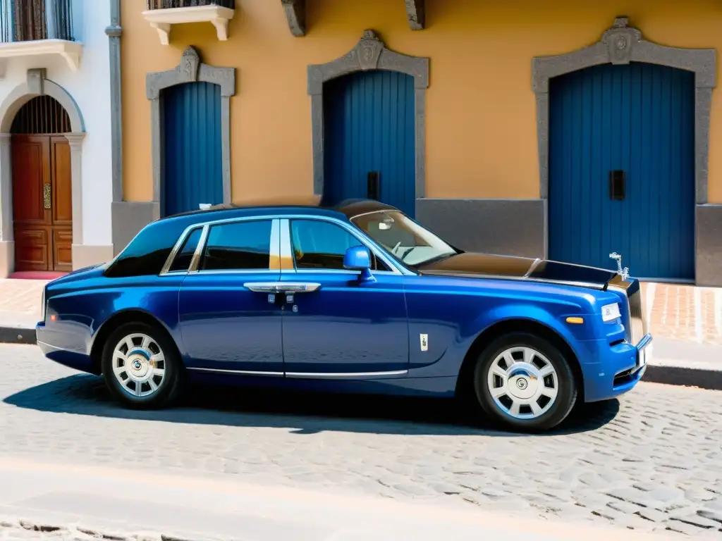 Viaje en coche de lujo por Uruguay: un brillante Rolls Royce negro estacionado en Colonia del Sacramento, invitándote a una aventura inolvidable